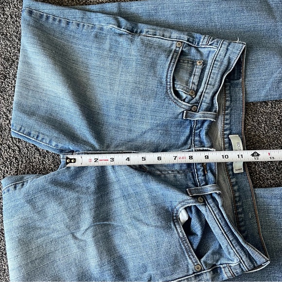 Levi's Women's Light Wash Boot-Cut Jeans - Picture 8 of 10